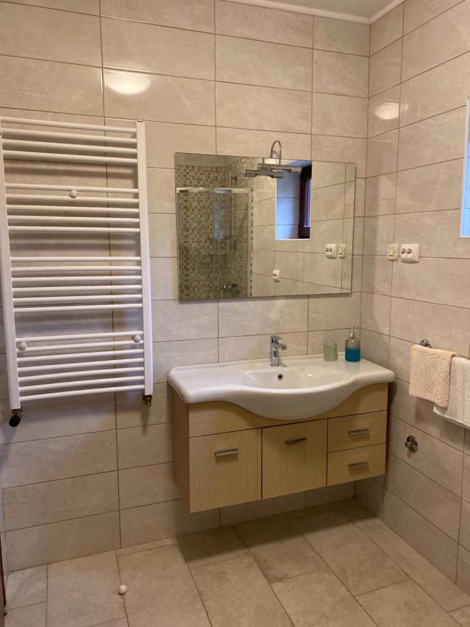 Apartment Mare Krk Milohnici エクステリア 写真